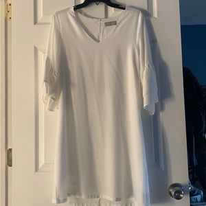 EXCELLENT CONDITION: WHITE DRESS - MEDIUM